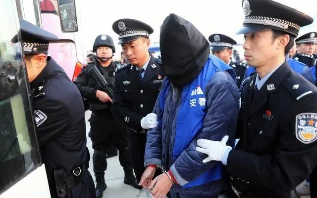 沈腾主任出席“2017北京榜样”颁奖典礼，并荣获“2017北京榜样”年度提名人物奖荣誉