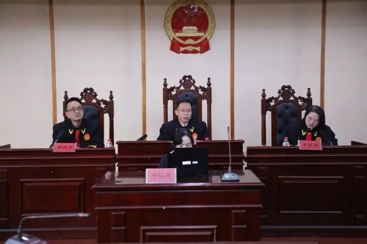 信凯视角丨被单位辞退,可以获得赔偿吗?