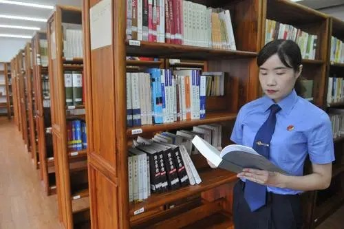 郑州市律师协会一行莅临盈科深圳指导交流