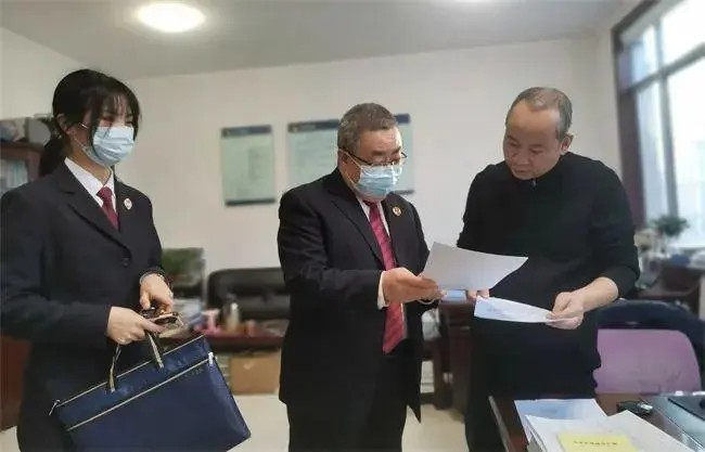 【京云拆迁律师】 政府在法定起诉期限内强拆村民违建房屋,法院:违法!