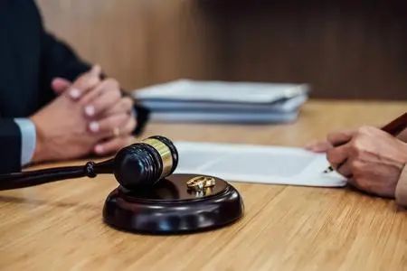 郑州市律师协会一行莅临盈科深圳指导交流